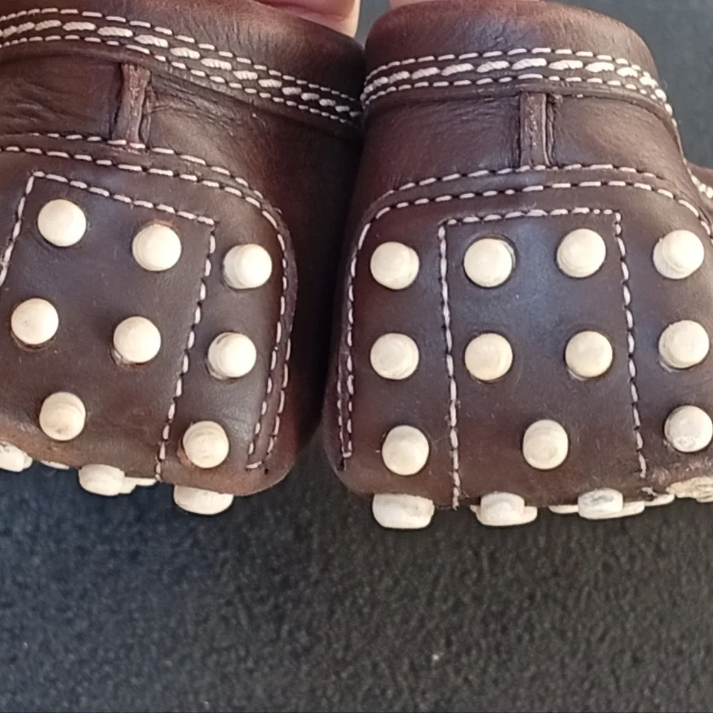 Tod's Women's Brown Loafers - Picture 9 of 9